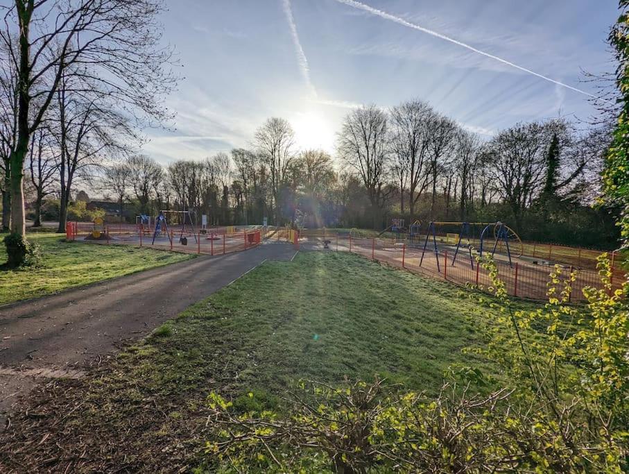 The Kilsyth,Detached Bungalow Warrington Bagian luar foto